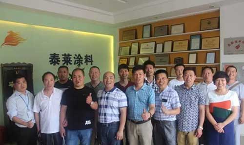 泰萊涂料集團高管與精英經(jīng)銷(xiāo)商深入研討工匠精神