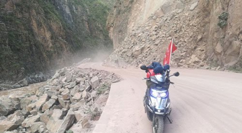 臺鈴云動(dòng)力  珠峰極限挑戰10000里復雜路況騎行