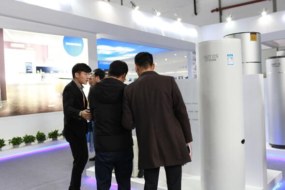中廣歐特斯智能變頻空氣能熱水器，讓新生活更舒爽!