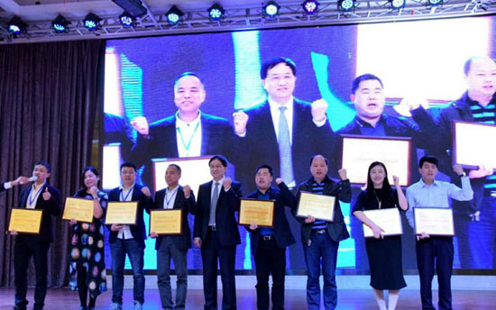 回昔往首，發力明天！盤點偉業牌2017年度大事記