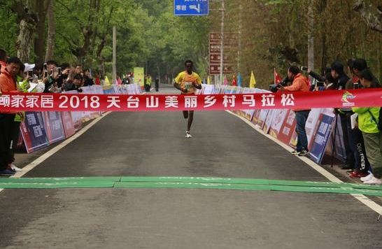 4800人體驗天臺山春景 顧家家居領(lǐng)跑一場(chǎng)有愛(ài)的馬拉松