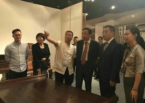 美聯(lián)紅木家私攜“國寶重器”參展北京國際設計周