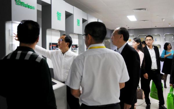 品牌日記|德陽(yáng)市副市長(cháng)藍益民一行領(lǐng)導蒞臨慧銳通考察