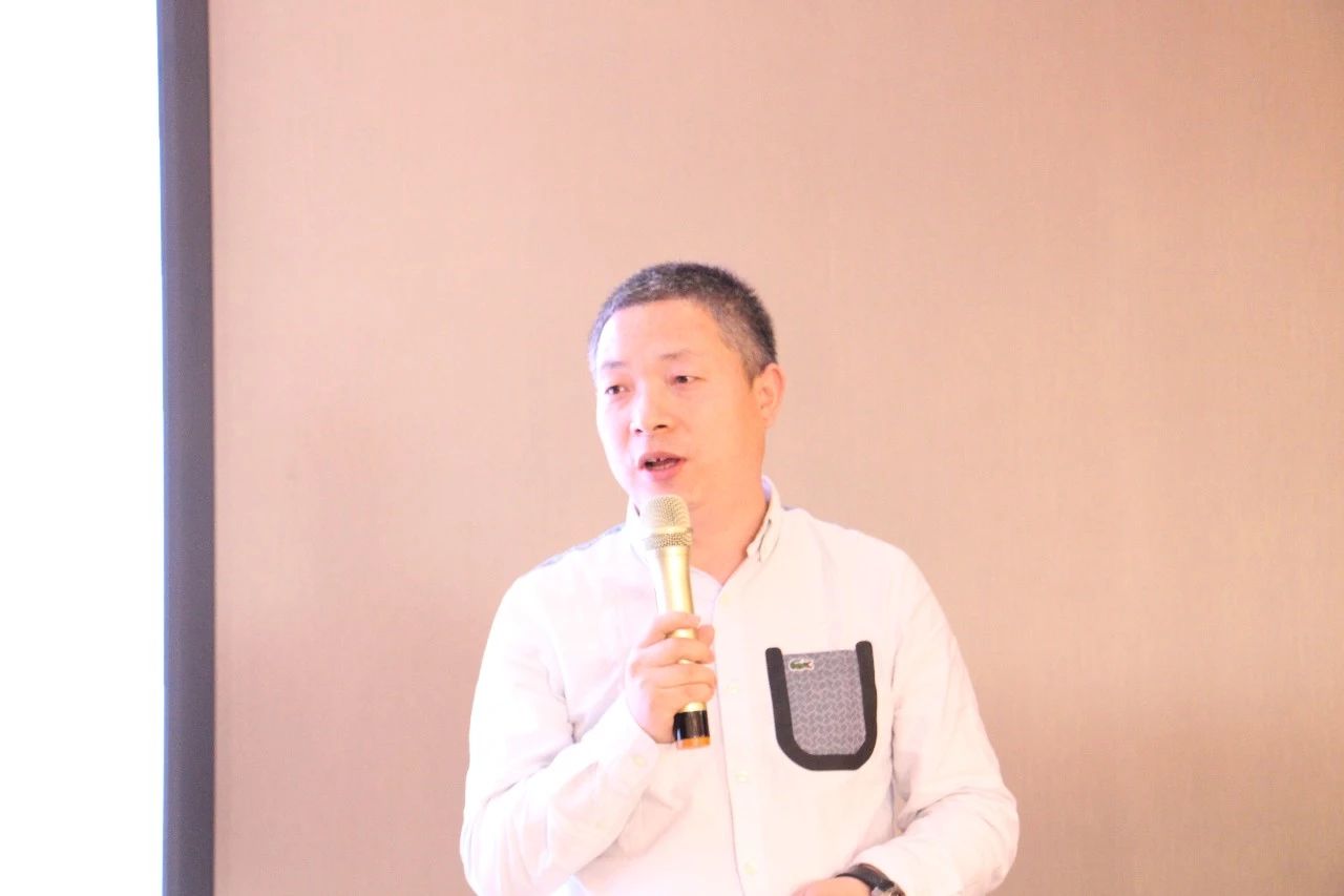 劉治國：跟著(zhù)陽(yáng)光照明干就是有錢(qián)賺