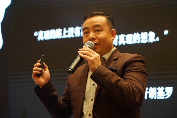 　　王茵鍵董事長(cháng)