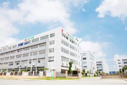 中銳空氣能熱泵三聯(lián)供系統，高端品質(zhì)打造廈門(mén)一線(xiàn)近海豪宅