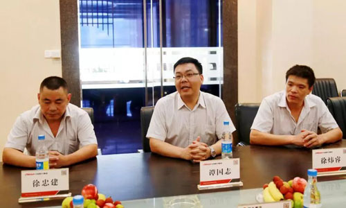恒大集團蒞臨群升門業考察，對新型避難間防火門予以肯定
