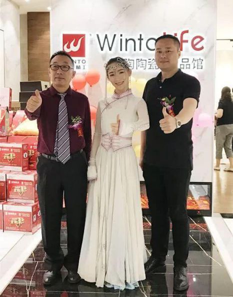 品牌大事|呼市宏陶精品館首戰開(kāi)門(mén)紅，引爆周末狂歡潮