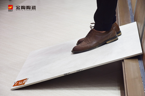 品牌產品|宏陶15°緞光釉點石成金，再現絲綢質感