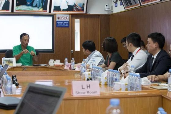 攜手打造中國智能制造示范企業，王力與富士康簽約戰略合作協議
