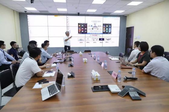 攜手打造中國智能制造示范企業，王力與富士康簽約戰略合作協議