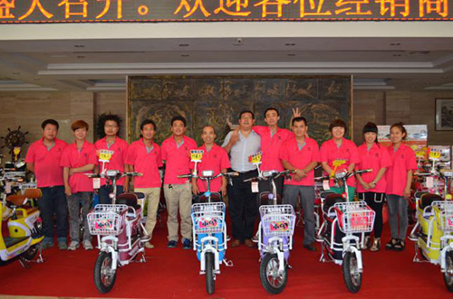 品牌大事|天津電動(dòng)車(chē)青州招商會(huì )，小島電動(dòng)車(chē)驚艷全場(chǎng)