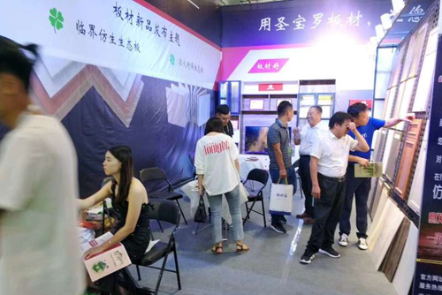 圣寶羅生態(tài)板木博會(huì )大放異彩
