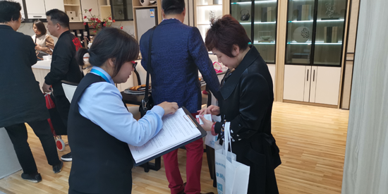 伊百麗攜時(shí)尚全屋家居新品引爆中國（廣州）定制家居盛會(huì )！
