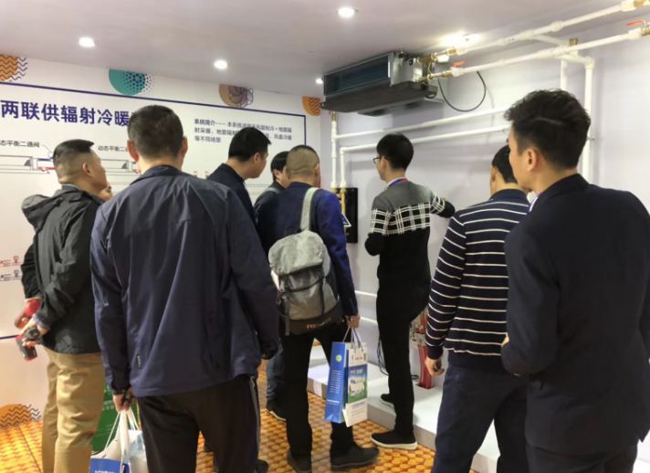 上海熱泵展開(kāi)展首日，伊蕾科斯空氣能展區人氣爆棚！