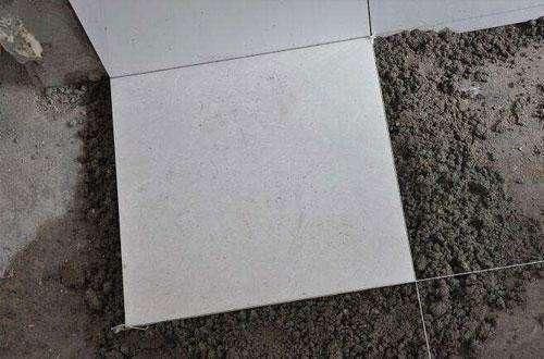 裝修知識：瓷磚的鋪貼方式，選擇對的把家裝修好