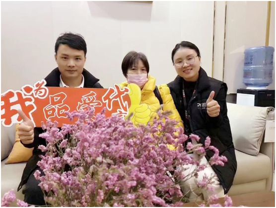 相互交流  形成合力  品愛(ài)全屋定制經(jīng)銷(xiāo)商交流會(huì )賦能終端