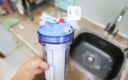 想提升水質(zhì)怎么辦?購買(mǎi)凈水器要技巧，三步驟幫你解決難題