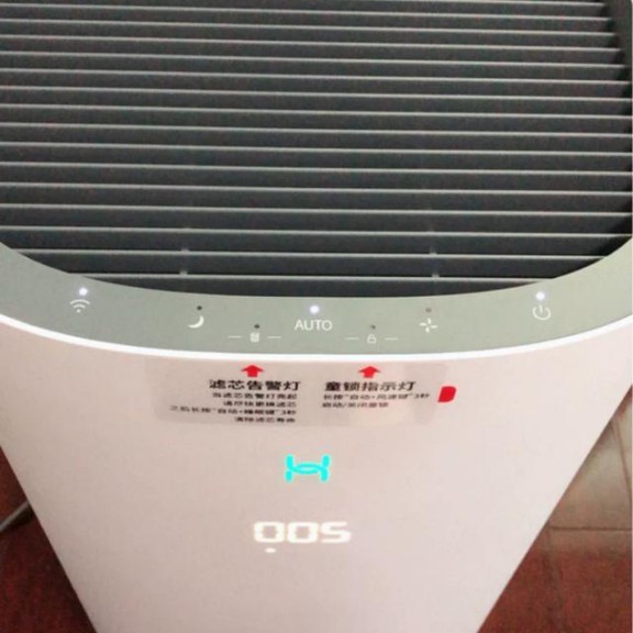 華為空氣凈化器深層凈化，保障家人的健康呼吸環(huán)境