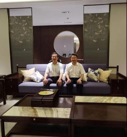 廣東省林業(yè)廳領(lǐng)導到五華紅木產(chǎn)業(yè)園進(jìn)行參觀(guān)考察