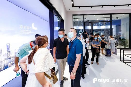 人氣爆棚超震撼!!派雅門窗攜“至臻新品”驚艷建博會！ 