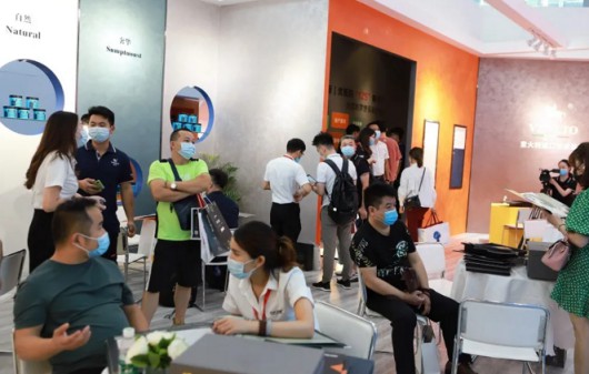 【2020廣州建博會(huì )】帝卡斯藝術(shù)漆獨領(lǐng)風(fēng)騷 展館人氣爆棚！
