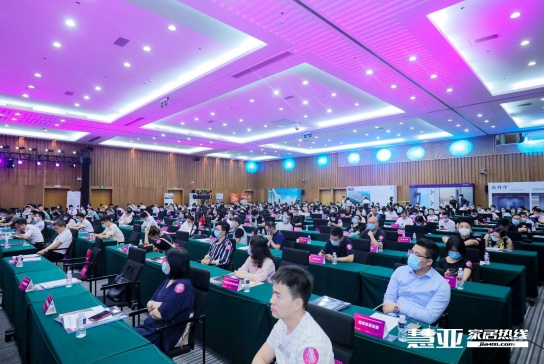 伊百麗全屋定制榮獲“2020經(jīng)銷(xiāo)商推崇十大品牌”!