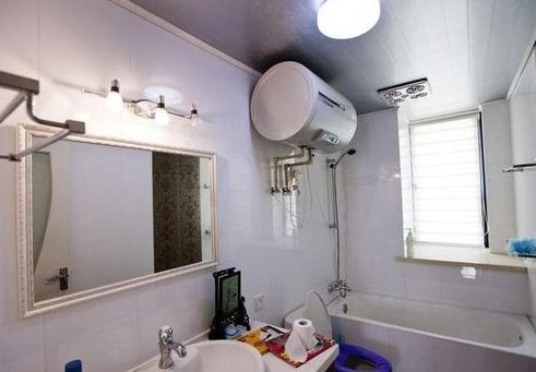 家里熱水器裝燃氣還是電好?一聽老電工說的話，后悔我家裝不對。