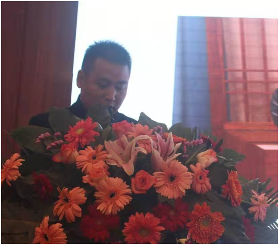 璀璨啟幕 林德漆新鄉服務(wù)中心開(kāi)業(yè)慶典圓滿(mǎn)成功