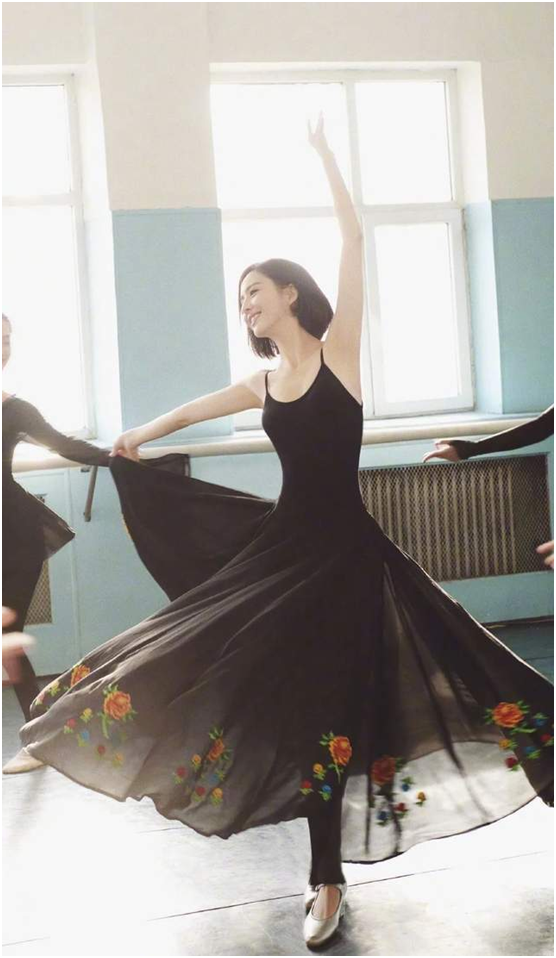 佟麗婭與合生雅居6年深度合作，時間見證定制品牌實力