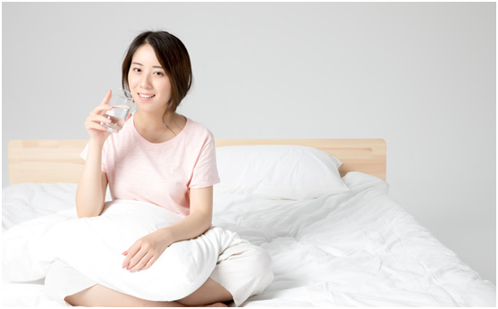 如何科學(xué)地喝好8杯水 一臺艾龍飲水設備就能搞定!