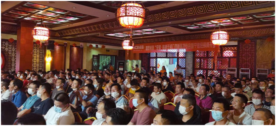 逐夢(mèng)遠航 揚帆2022：安晨高端無(wú)縫門(mén)窗新春賀詞